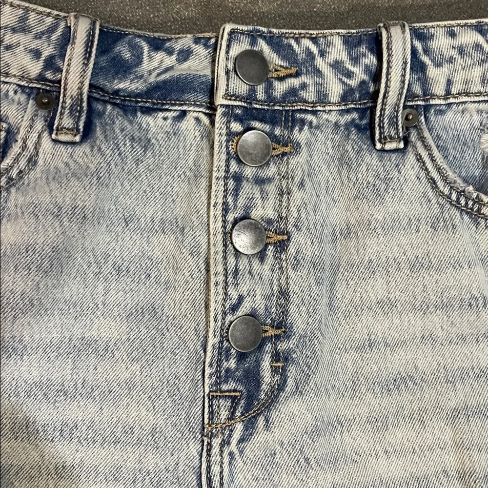 Altar'd State Frayed Jean Shorts 4 Buttonfly distressed
